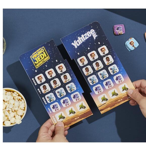 Hasbro Gaming Yahtzee Jr. Star War: Young Jedi Adventures Edition - Picture 9 of 10